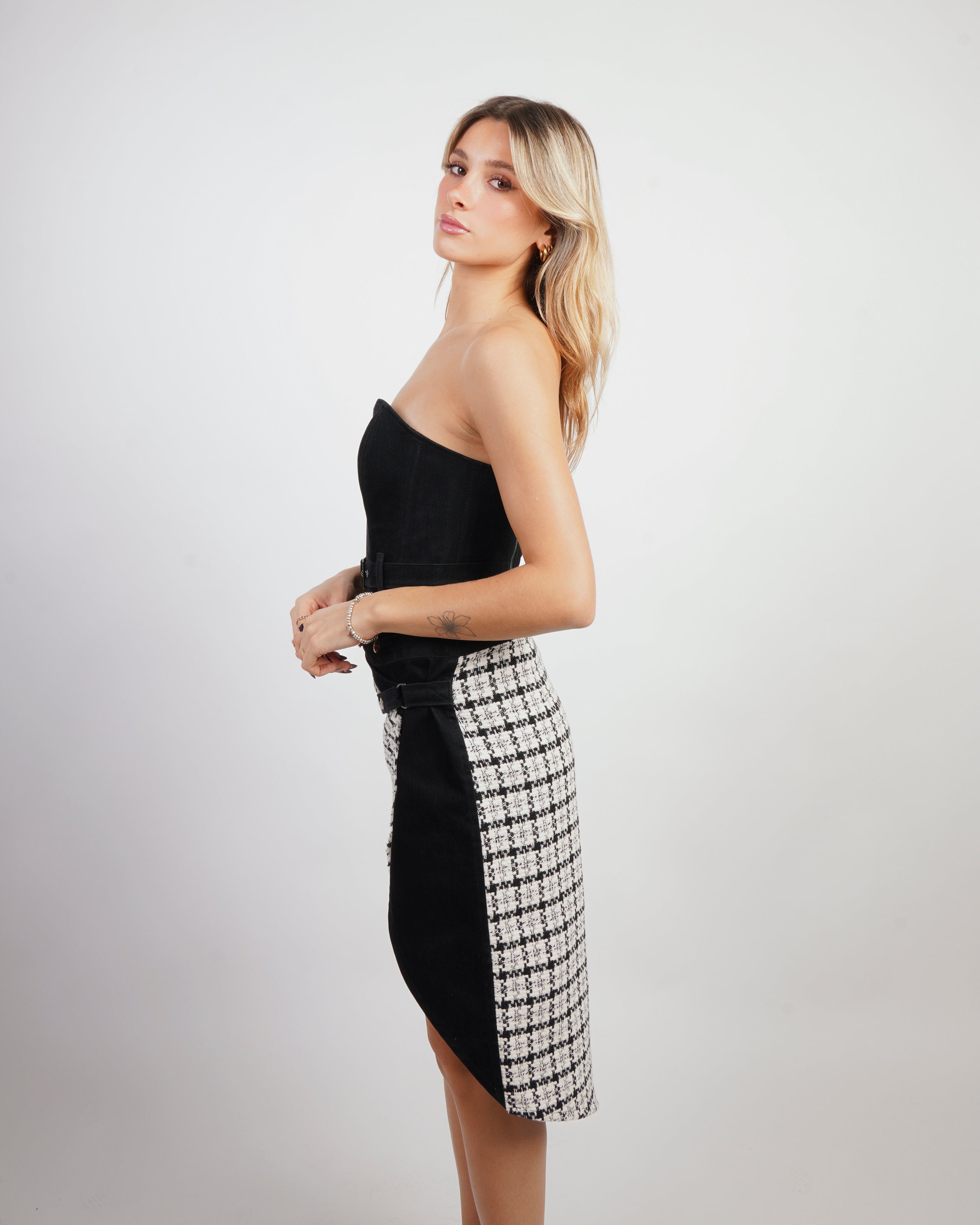 Zahara Asymmetric Skirt